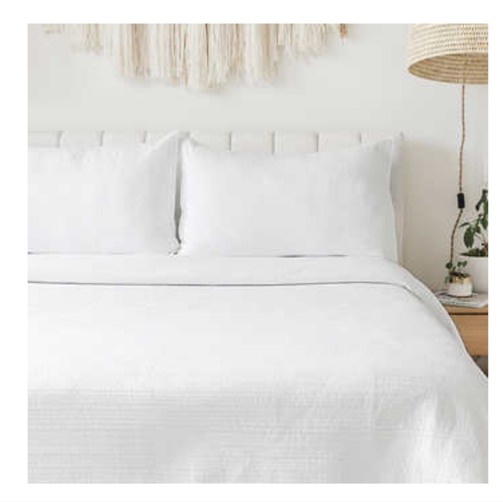 (Ew)Jennifer Adams home  3piece quilt set